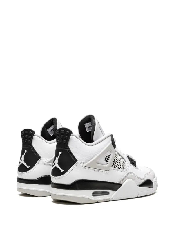 Air Jordan Retro 4 “Military Black “